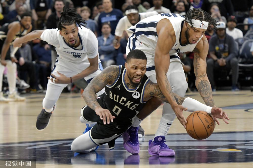 于绿茵场 于绿茵场