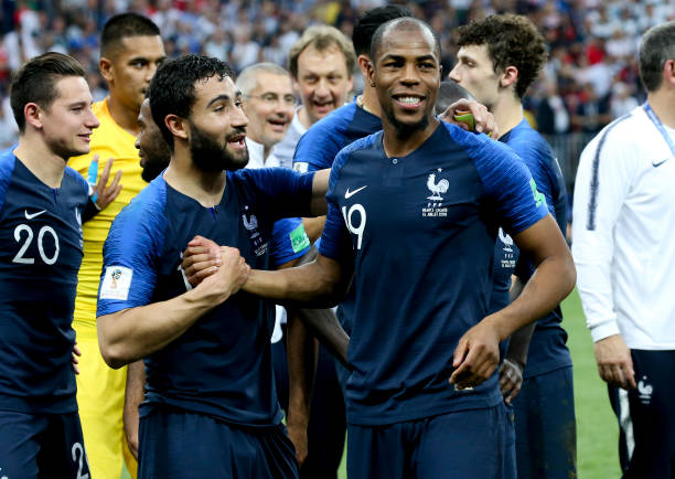 金的金元足 金的金元足